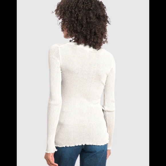 SPLENDID Josie V-Neck Sweater NWTs Sz S “Stone” - Picture 3 of 3